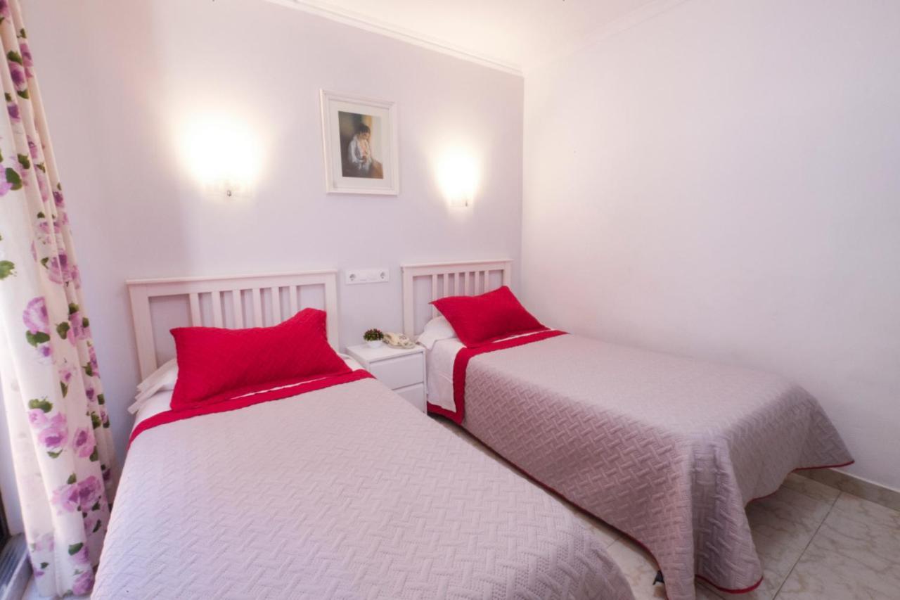 Hostal Ramos Barcelona Luaran gambar