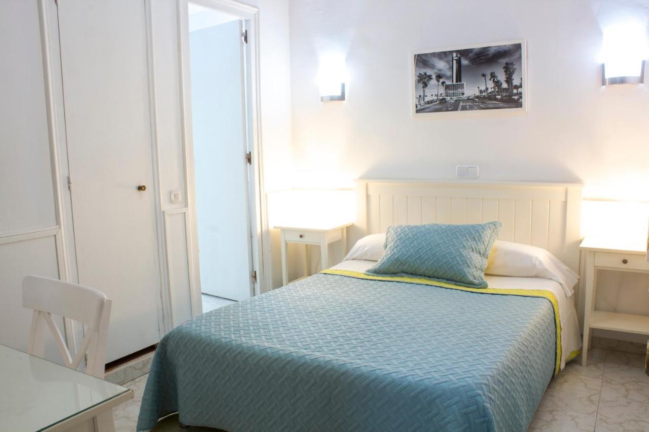 Hostal Ramos Barcelona Luaran gambar