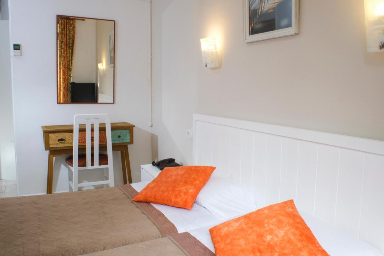 Hostal Ramos Barcelona Luaran gambar