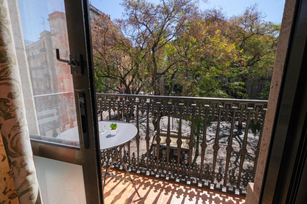 Hostal Ramos Barcelona Luaran gambar