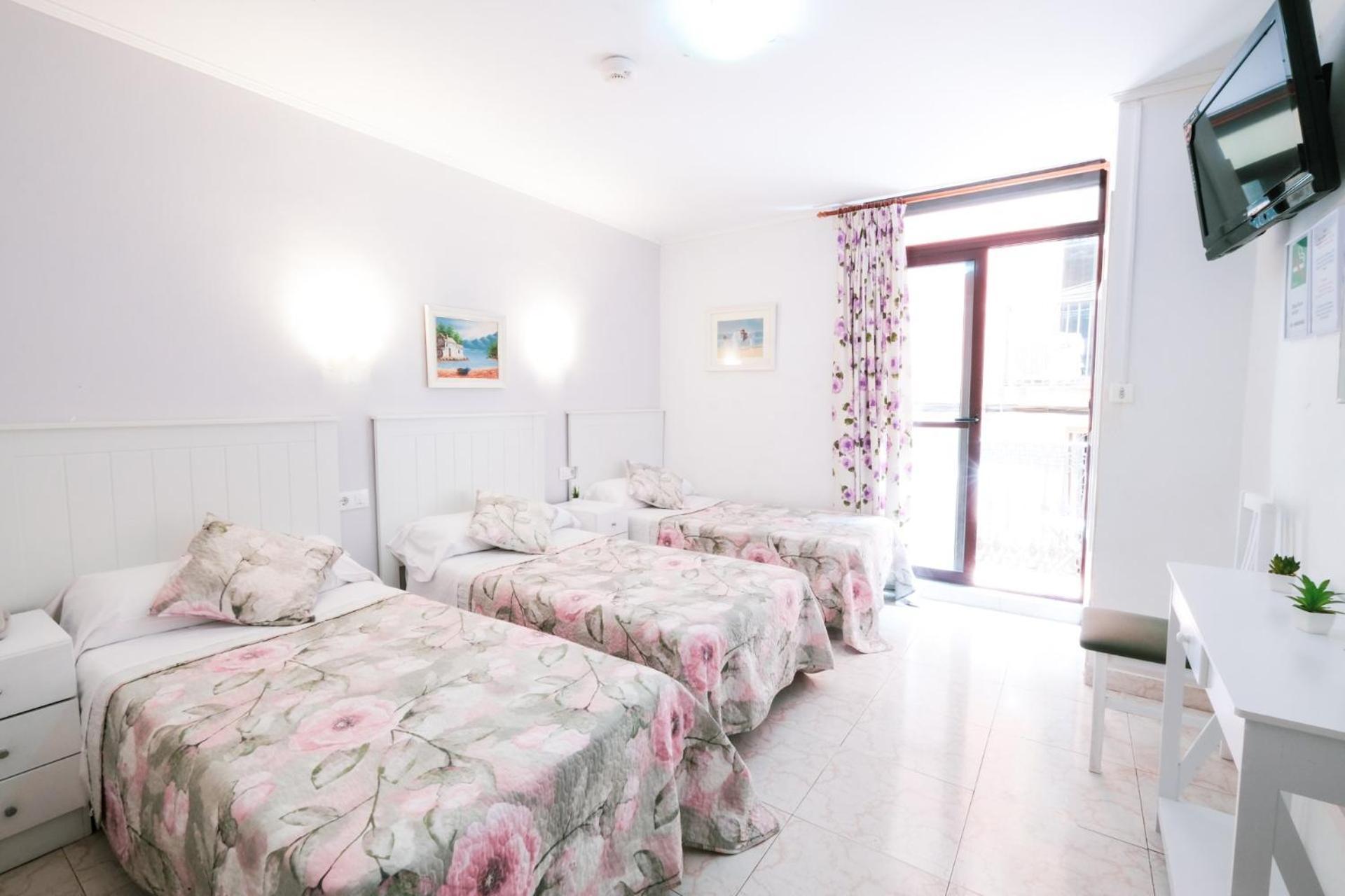 Hostal Ramos Barcelona Luaran gambar